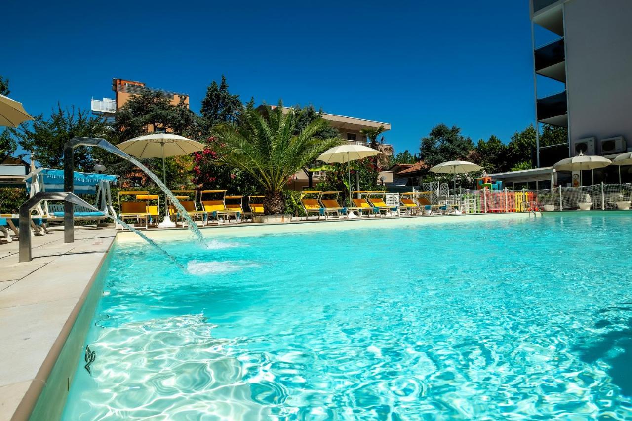 Hotel Tre Rose Riccione Ngoại thất bức ảnh