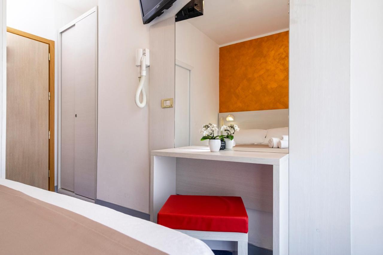 Hotel Tre Rose Riccione Ngoại thất bức ảnh