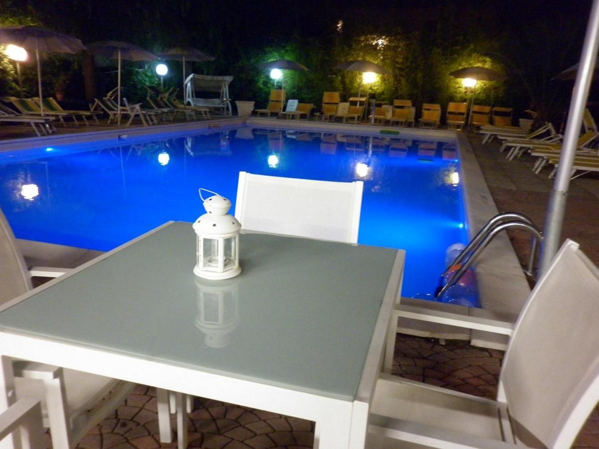 Hotel Tre Rose Riccione Ngoại thất bức ảnh