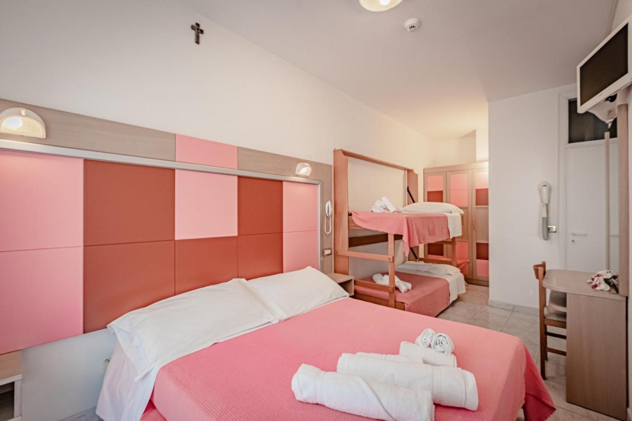 Hotel Tre Rose Riccione Ngoại thất bức ảnh