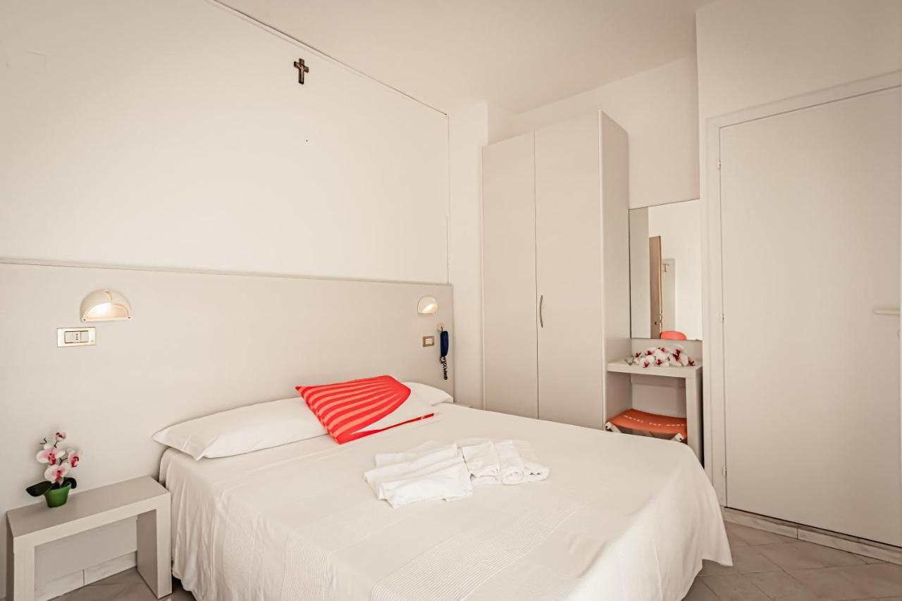 Hotel Tre Rose Riccione Ngoại thất bức ảnh
