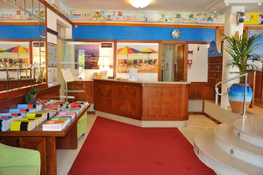 Hotel Tre Rose Riccione Ngoại thất bức ảnh