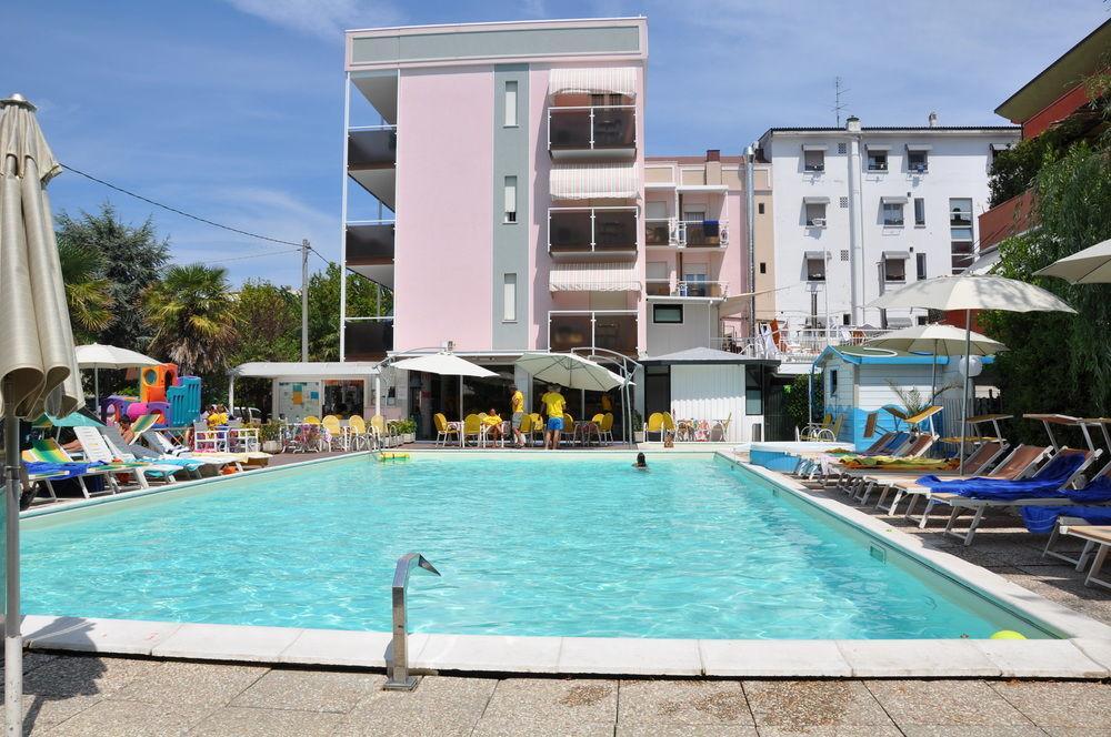 Hotel Tre Rose Riccione Ngoại thất bức ảnh