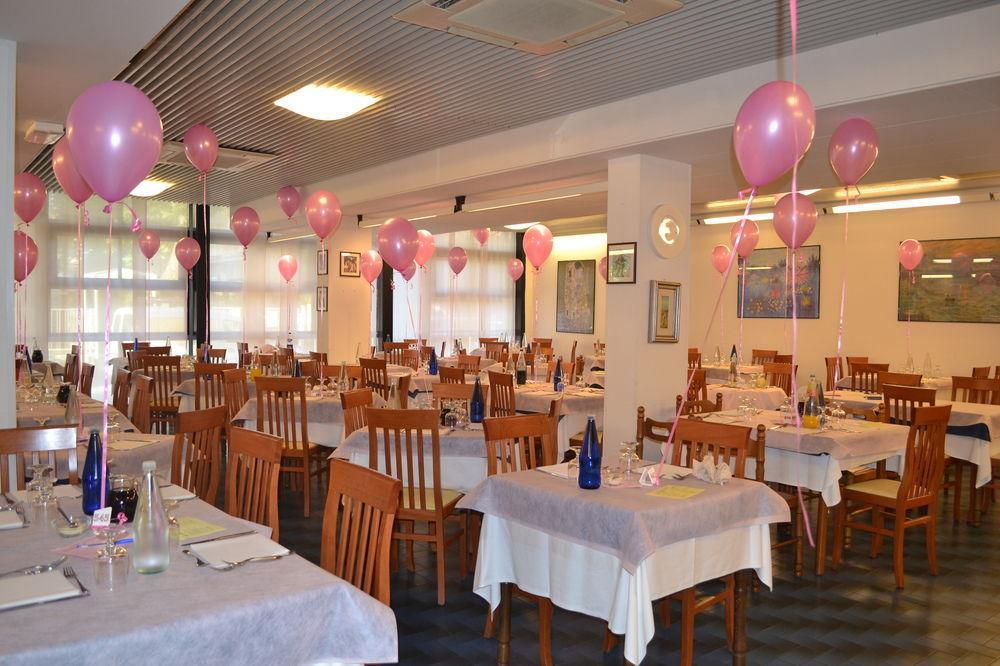 Hotel Tre Rose Riccione Ngoại thất bức ảnh