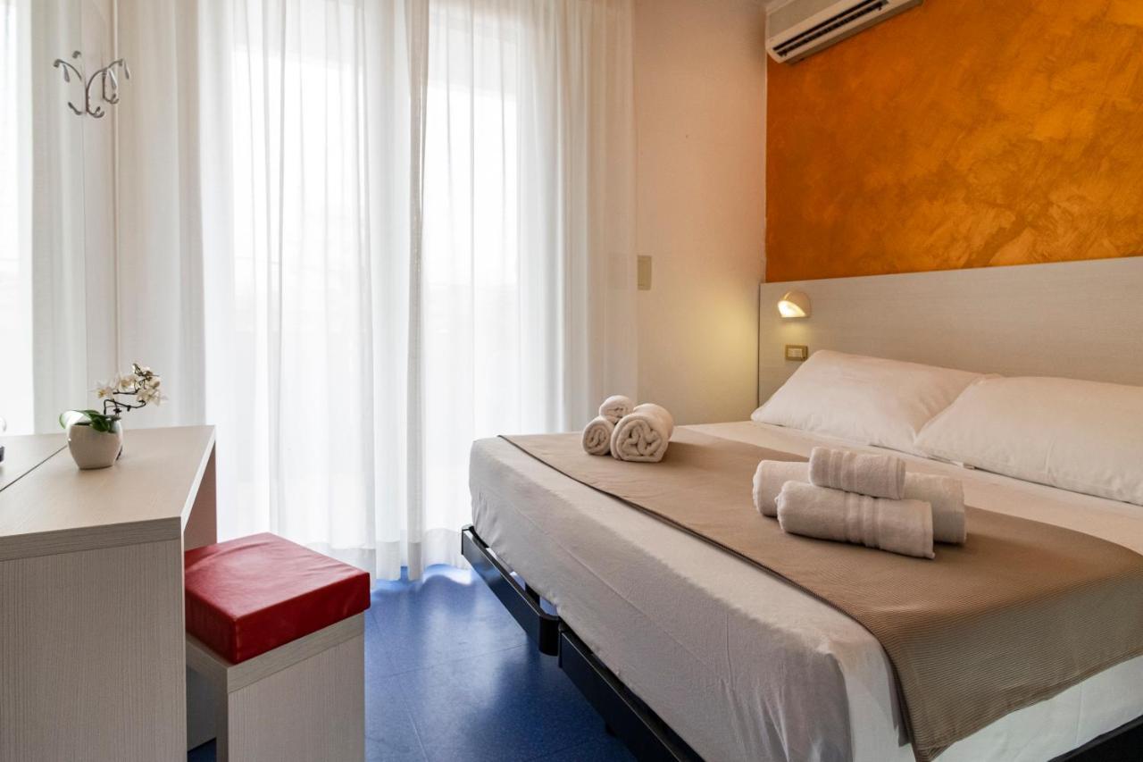 Hotel Tre Rose Riccione Ngoại thất bức ảnh