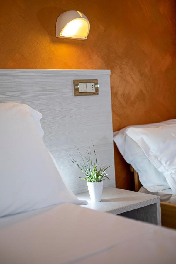 Hotel Tre Rose Riccione Ngoại thất bức ảnh